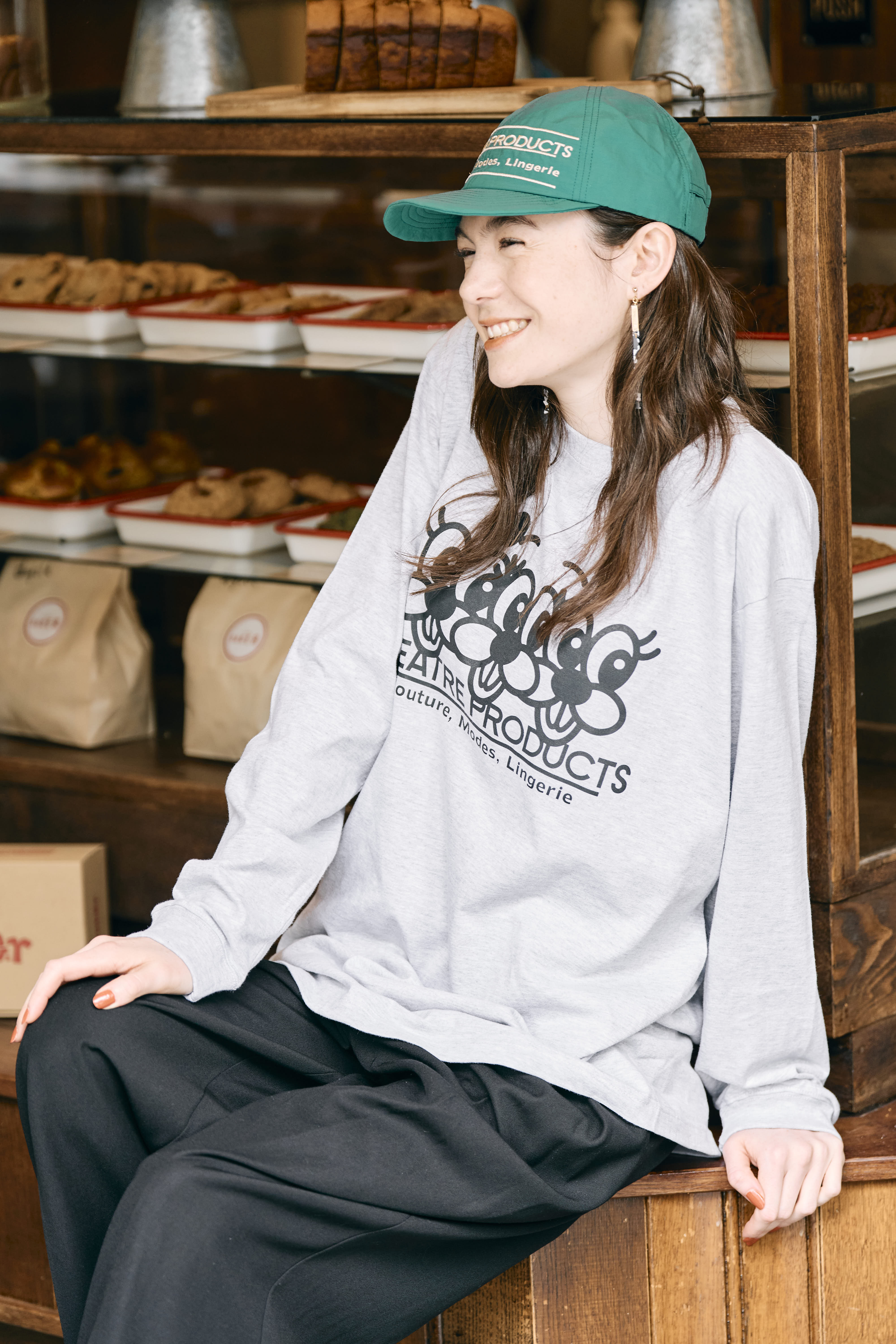 ovgo Baker × THEATRE PRODUCTS collaboration character print long sleeve T-shirt